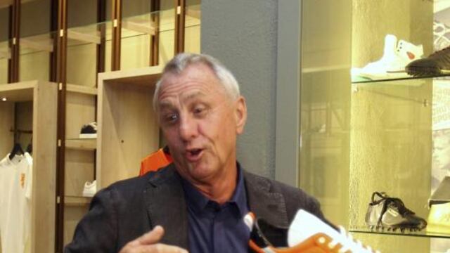 Johan Cruyff en el Barcelona "no decide el entrenador hace cuatro años"