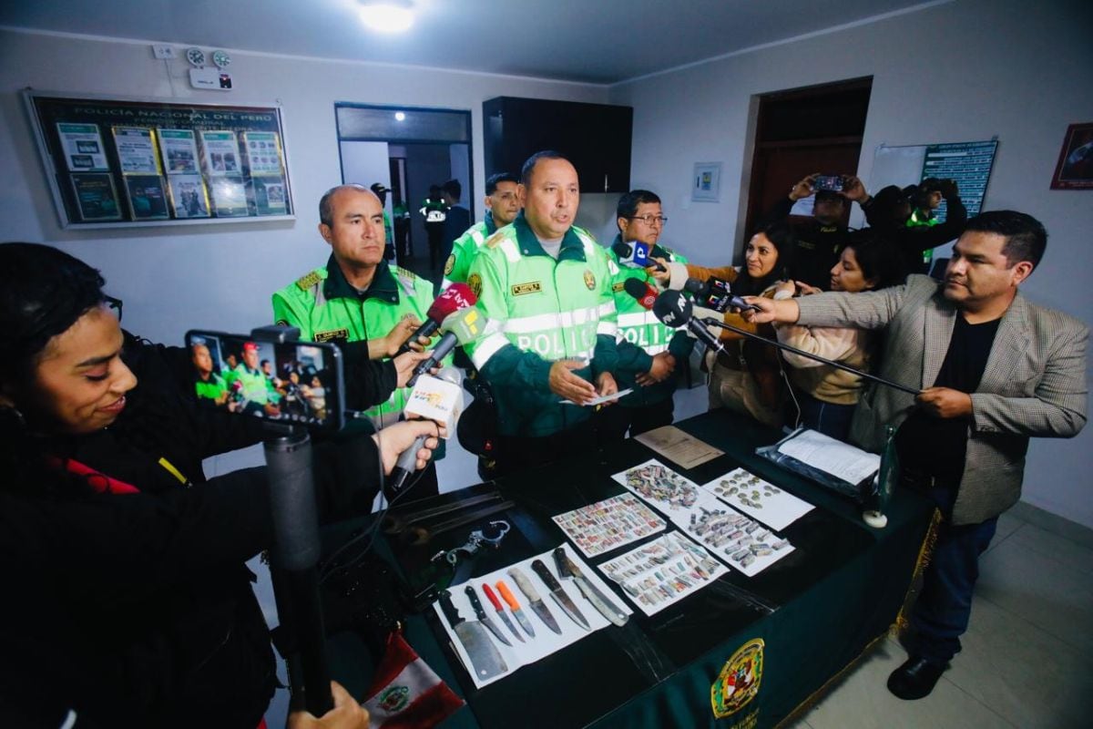 Durante los 30 días de vigencia, el control del orden interno estará a cargo de la Policía Nacional del Perú, con apoyo de las Fuerzas Armadas y el serenazgo, bajo el esquema de fuerzas combinadas.