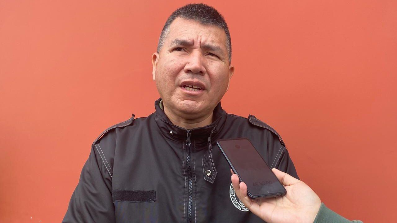 Carlos Franco Medina, quien trabajó en el penal de Ancón I, en Lima, asumió la dirección del establecimiento de varones de Trujillo en marzo. Aseguró que organizaciones criminales como “Los Pulpos”, “La Jauría”, “La Cruz Blanca” y “La Nueva Jauría” le mandan mensajes y le hacen reglaje para que cesen las “lanchadas”.