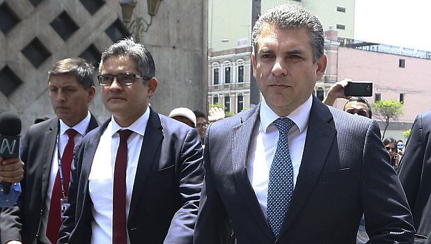 Fiscales José Domingo Pérez y Rafael Vela enfrentarán pesquisa preparatoria junto con Gustavo Gorriti. FOTOS: ALESSANDRO CURRARINO/EL COMERCIO