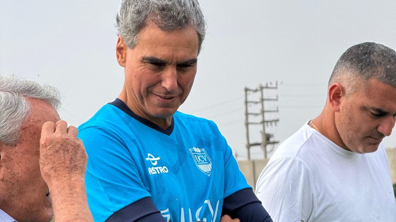 El entrenador nacional tiene como objetivo ganar la Liga 2 y retornar al cuadro “Poeta” a la máxima división del fútbol peruano.