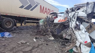 Aumenta a 13 las personas fallecidas por accidente en la carretera Arequipa-Puno (VIDEO)