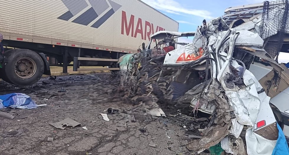 COLISIÓN FATAL: Aumenta a 13 el número de fallecidos en accidente Arequipa-Puno
