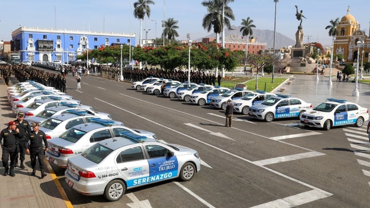 Presidente de la Comisión de Seguridad Ciudadana del Concejo, Jorge Vásquez, asegura que el burgomaestre de Trujillo tomó una decisión unilateral, ya que esos vehículos debían ser entregados a los 59 territorios vecinales. Advierte que junto a dirigentes exigirán en una próxima sesión que se devuelvan las unidades.