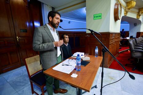 Raúl Noblecilla, abogado de Betssy Chávez, es retirado del pleno tras lanzar agravios al Congreso