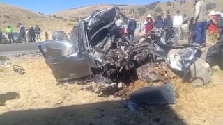 Puno: Dos fallecidos tras un accidente de tránsito en la vía Puno - Desaguadero
