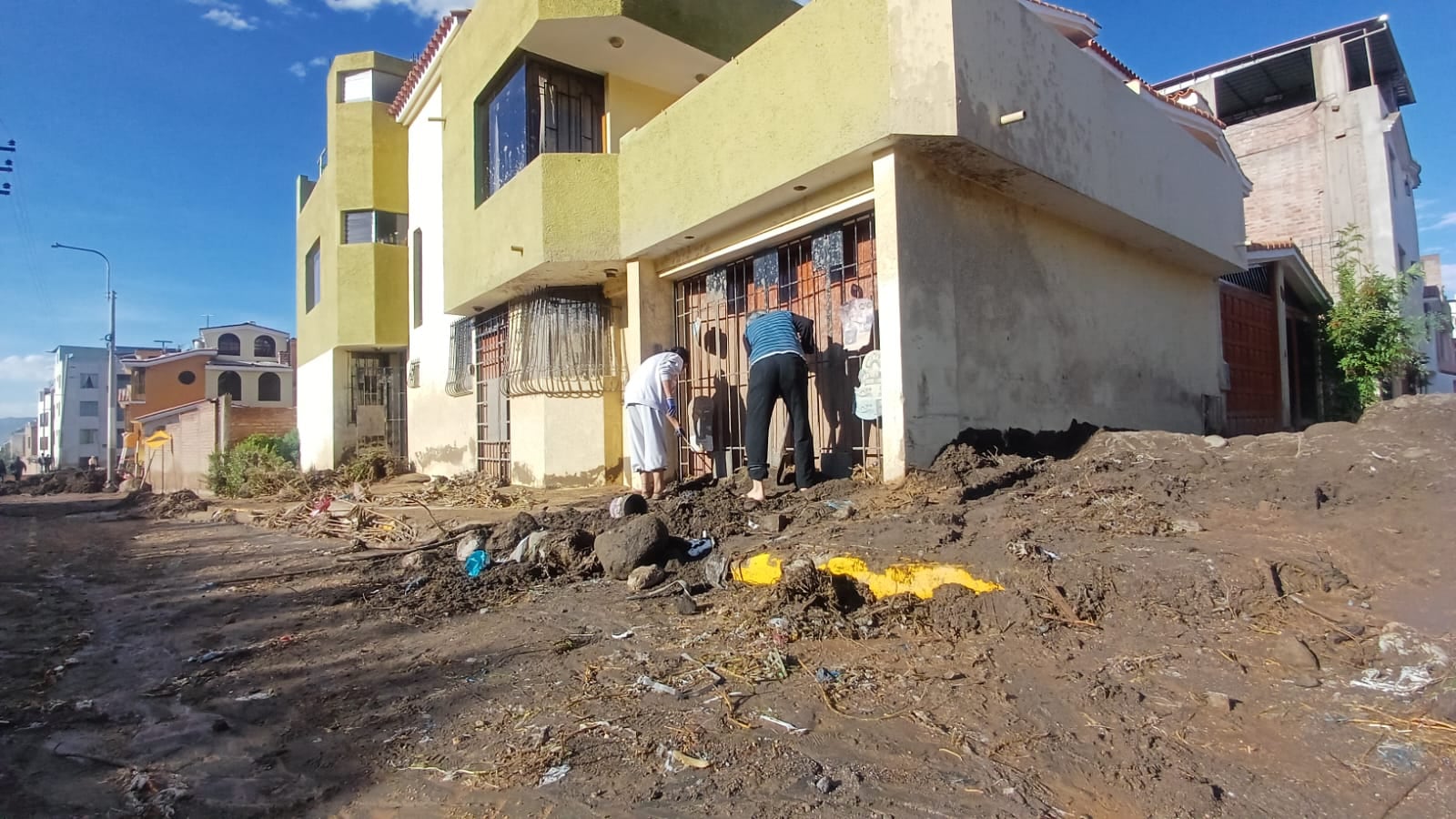 Graves daños en viviendas y vías del distrito de Yanahuara tras intensas lluvias en Arequipa. (Foto: Guillermo Mamani/@photo.gec)