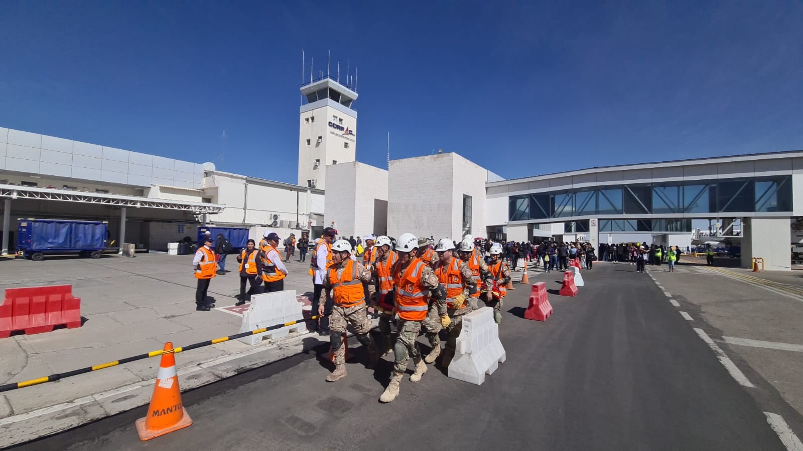 Simulacro en el aeropuerto. (Foto: Ala Aérea N.3)