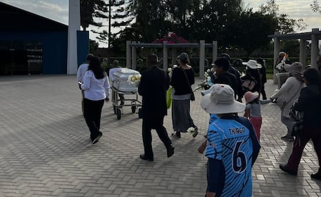 Tacna: Con dolor sepultan a menor de 8 años arrollado por maquinaria pesada