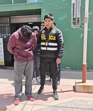 Los policías de sección especializada y el fiscal de turno desarrollan una serie de diligencias con el objeto de determinar la responsabilidad de cada uno de ellos.