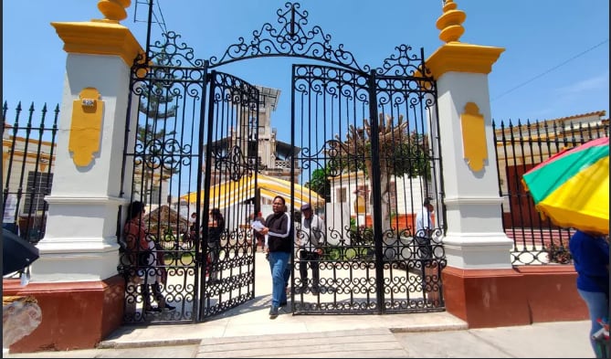 Joven fue llevada al hospital Las Mercedes.