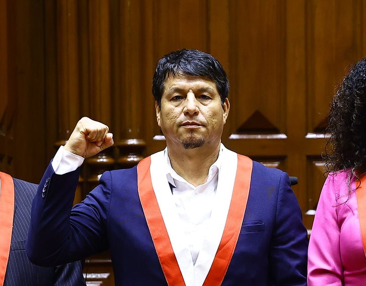 Juntos por el Perú dijo que seguirá investigaciones contra Julián Pérez Mallqui, diputado de Cusco detenido por presunta agresión contra una mujer. (Foto: Congreso)
