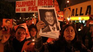 Decenas de simpatizantes en vigilia por salud de Alberto Fujimori