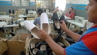 Reduce producción de calzado en Arequipa