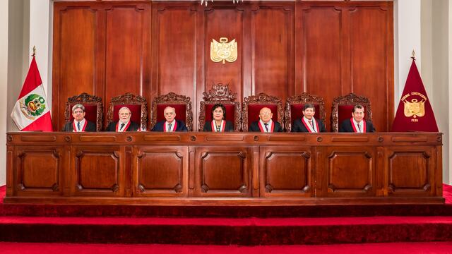 Tribunal Constitucional: presentan iniciativa para que magistrados dejen el cargo tras 5 años
