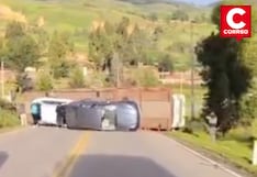 Tráiler con autos nuevos vuelca en la Jauja–Huancayo y deja la vía bloqueada