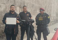 Arequipa: Policía recupera equipos de grabación de periodistas de Paraguay que olvidaron en taxi