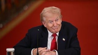 Donald Trump dice que Reino Unido está considerando enviar dos portaviones a Oriente Medio