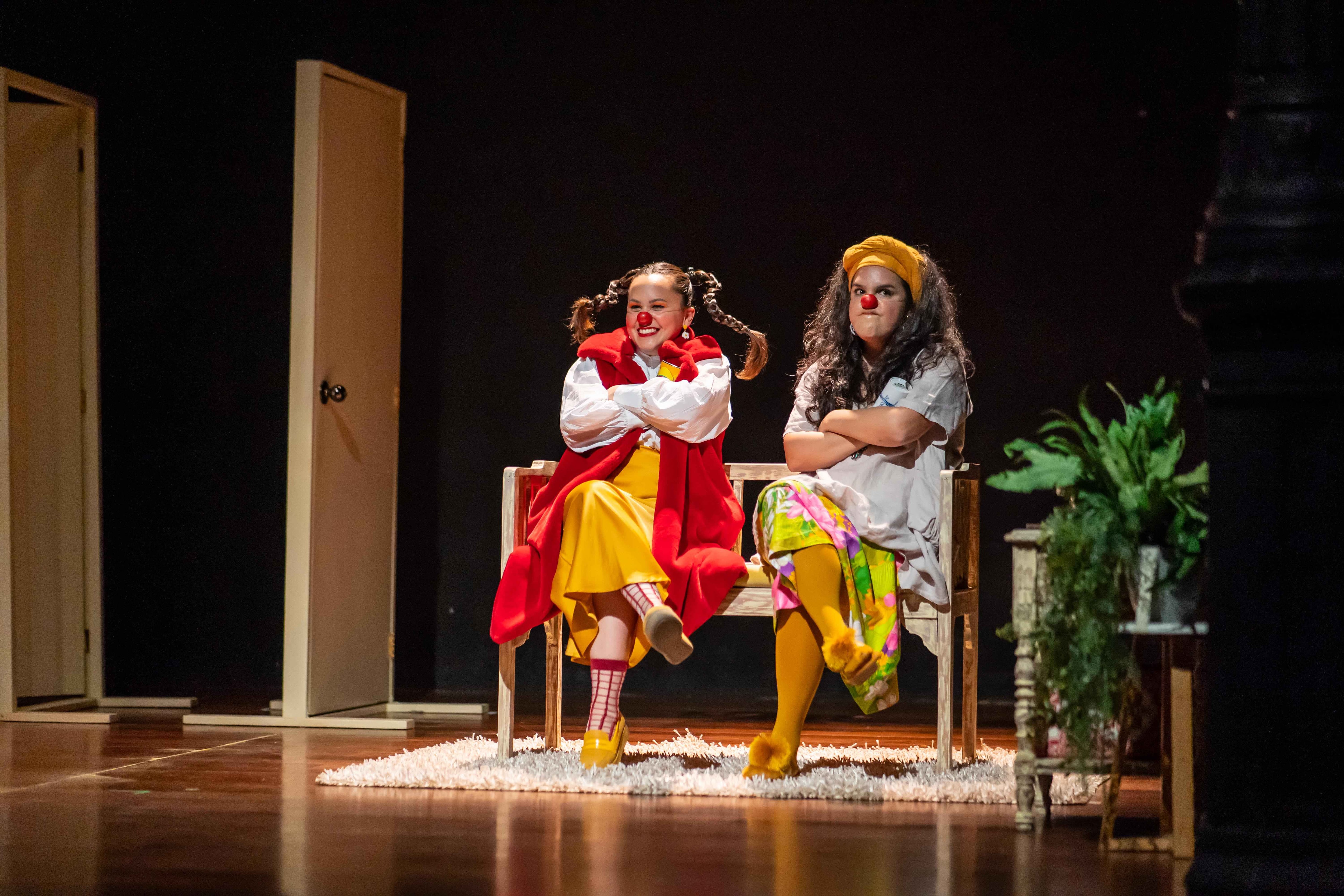 Cinco espectáculos escénicos y una función de cine mudo forman parte de la programación gratuita que celebrará el humor, la memoria y la tradición en Miraflores.