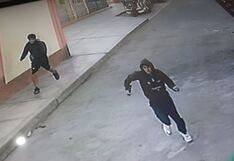 Trujillo: Delincuentes robaron celular a madre de familia (VIDEO)