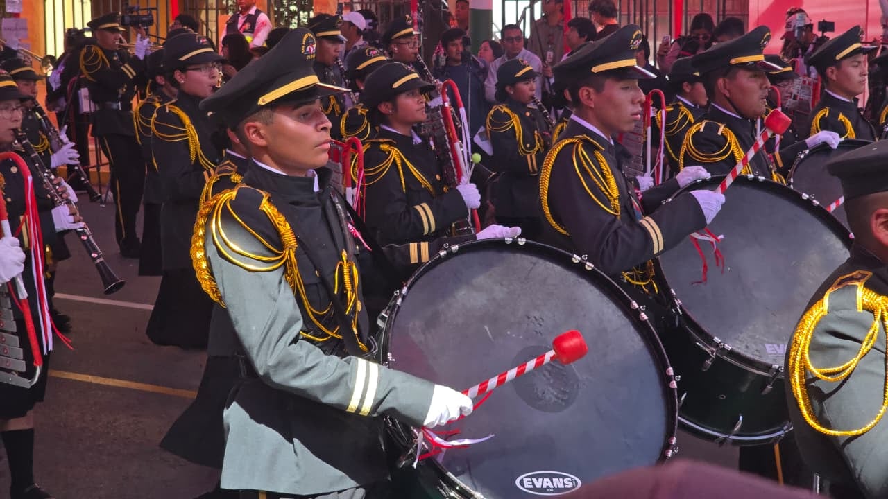 Desfile escolar Campeón de Campeones de la Ugel Arequipa Sur. (Foto: Yunsu Pariapaza/@photo.gec)