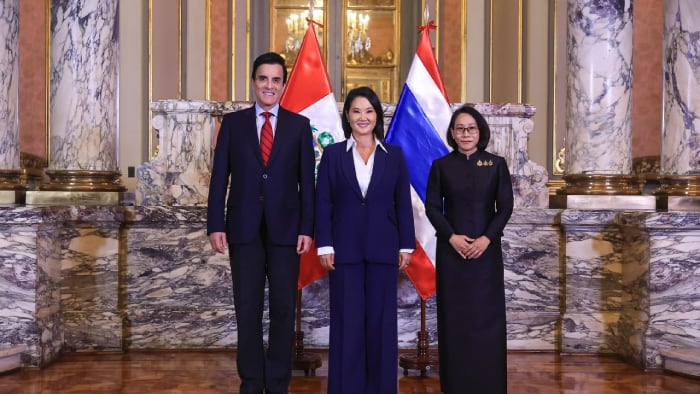 Representantes de Tailandia, Suecia, India, Austria y República Checa fueron acreditados durante una ceremonia en Palacio de Gobierno.