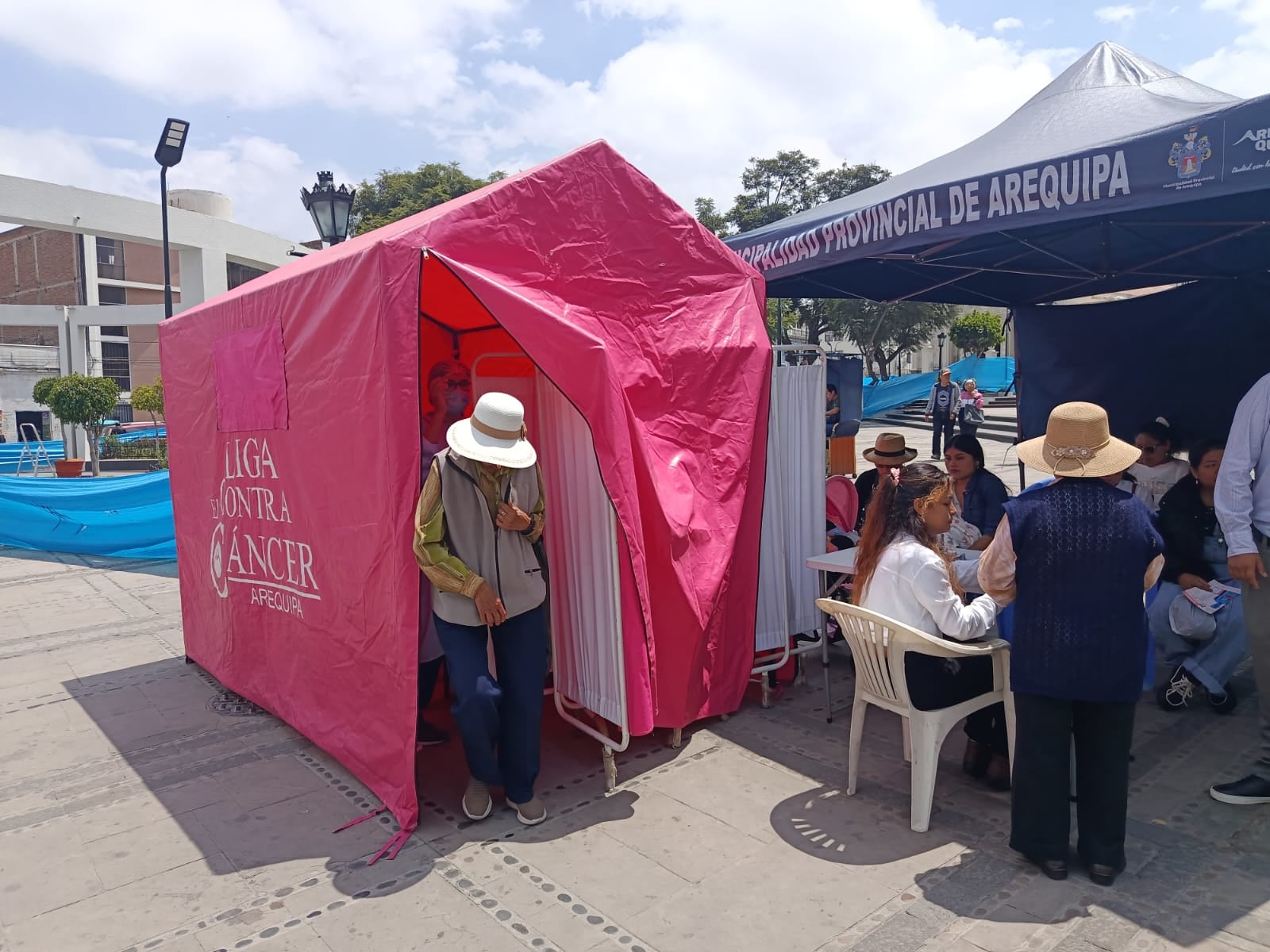 Despistaje de cáncer en la Plaza España (Foto: Jeamilett Chirinos)