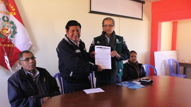 ANA entrega licencia de agua a municipio de Chalhuanca