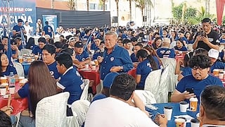 Trujillo: En desayuno, César Acuña pide a dos mil jóvenes le consigan cien mil votos
