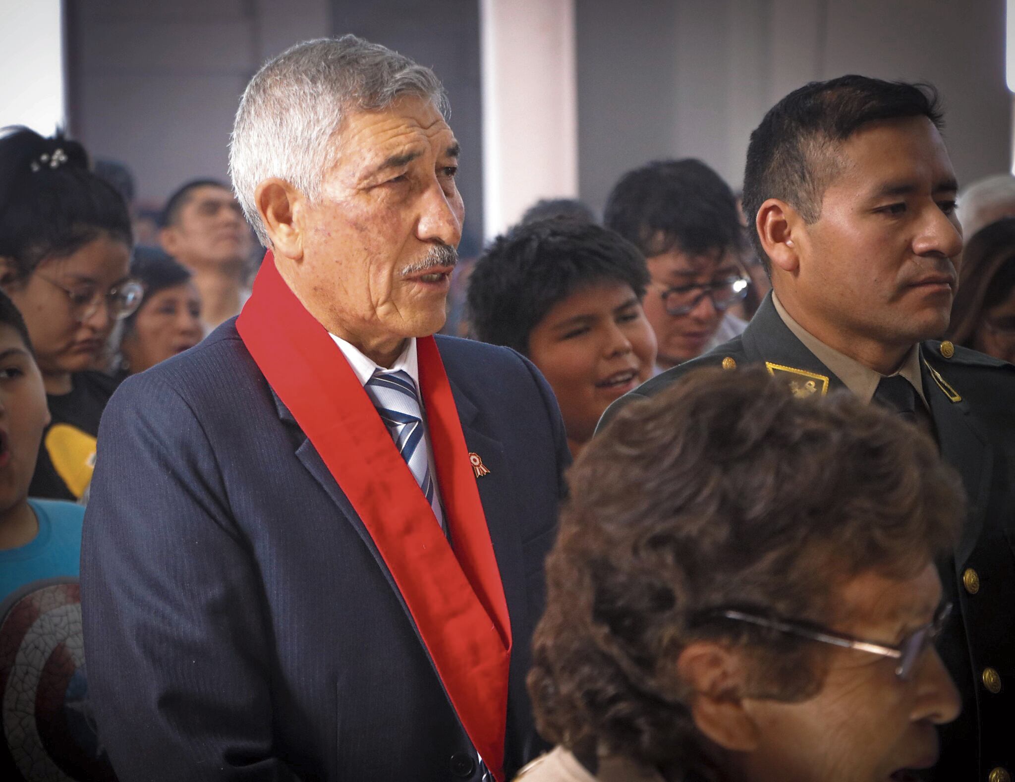 Alcalde de Cerro Colorado, Manuel Vera, cuestionado por contrataciones. Foto: GEC.