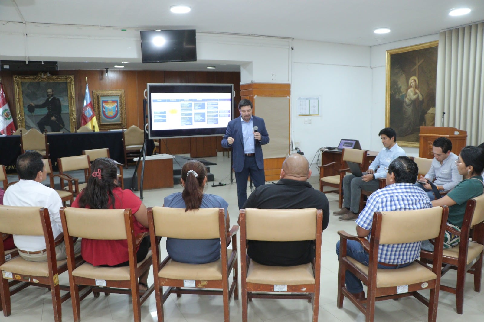 Reunión de transportistas con funcionarios de la municipalidad de Piura
