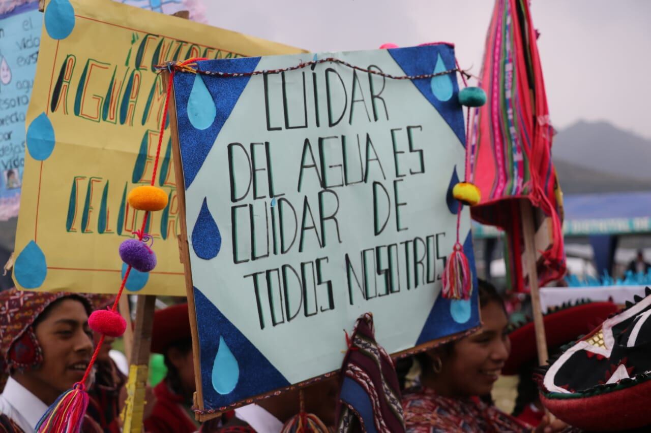 Esta ceremonia revivió la antigua tradición del “pago al agua”,