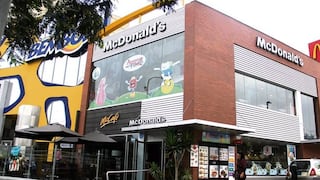 ​McDonald's de Miraflores se disculpa por caída del techo de local