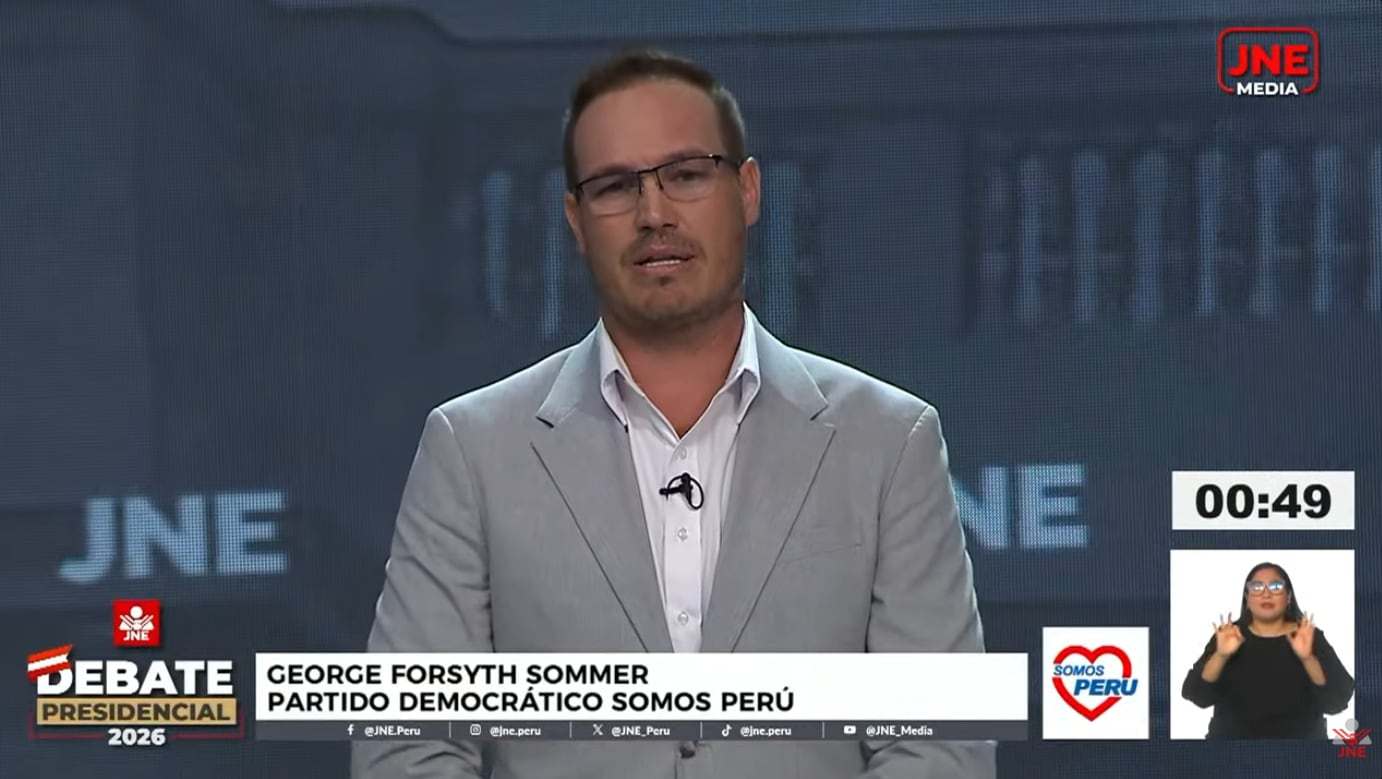 El candidato de Somos Perú respondió a una consulta ciudadana sobre energías renovables y seguridad energética durante el debate presidencial rumbo a las Elecciones Generales 2026. (Captura de imagen del JNE)