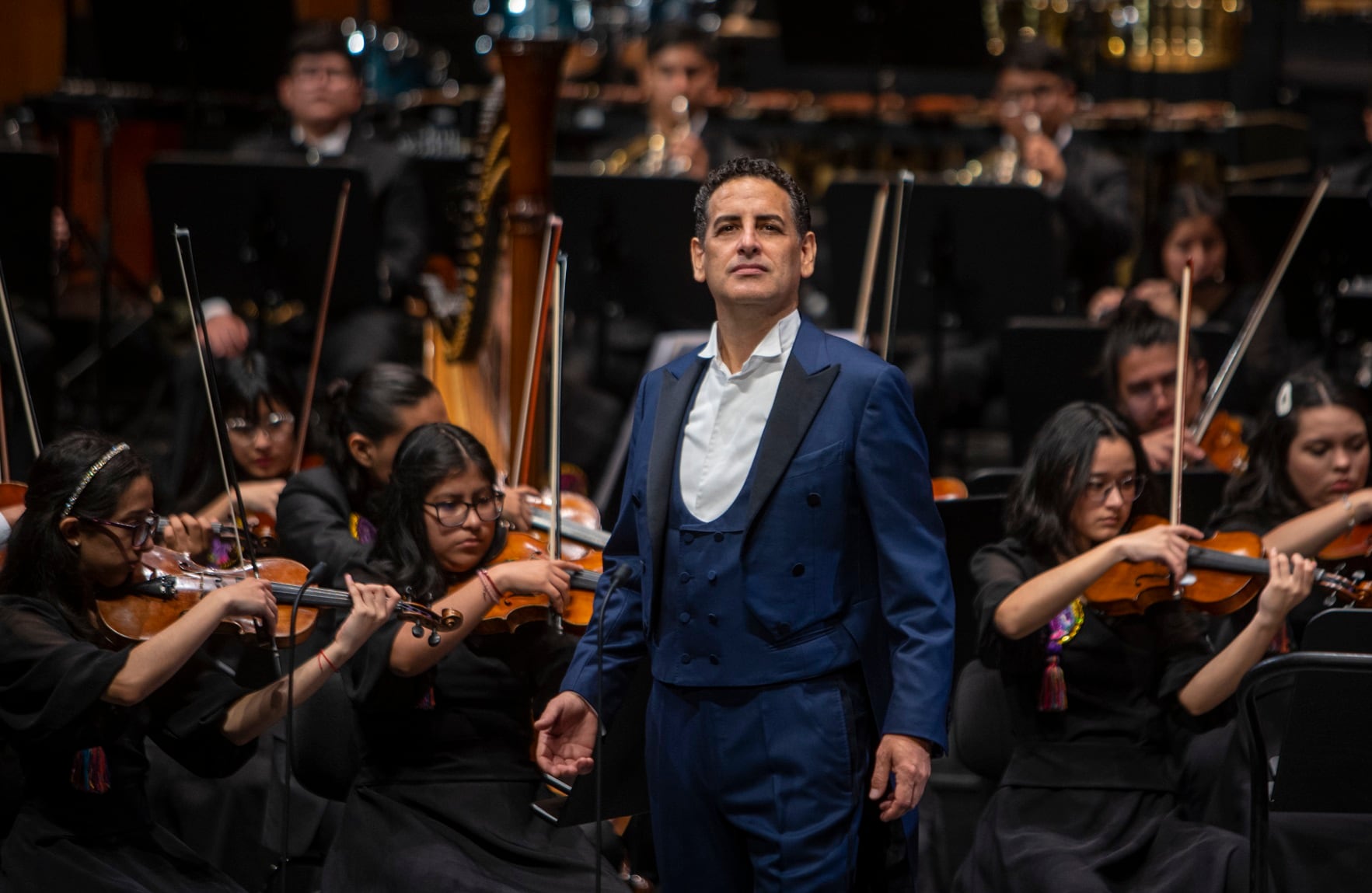 "Volver a cantar en Lima resulta emocionante, y hacerlo con el propósito de festejar los 15 años de Sinfonía por el Perú es doble alegría", dice Flórez.