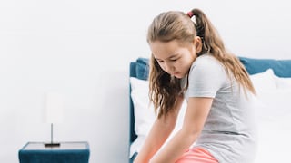 Dolores en piernas en niños: cuándo pueden ser señal de una enfermedad reumática