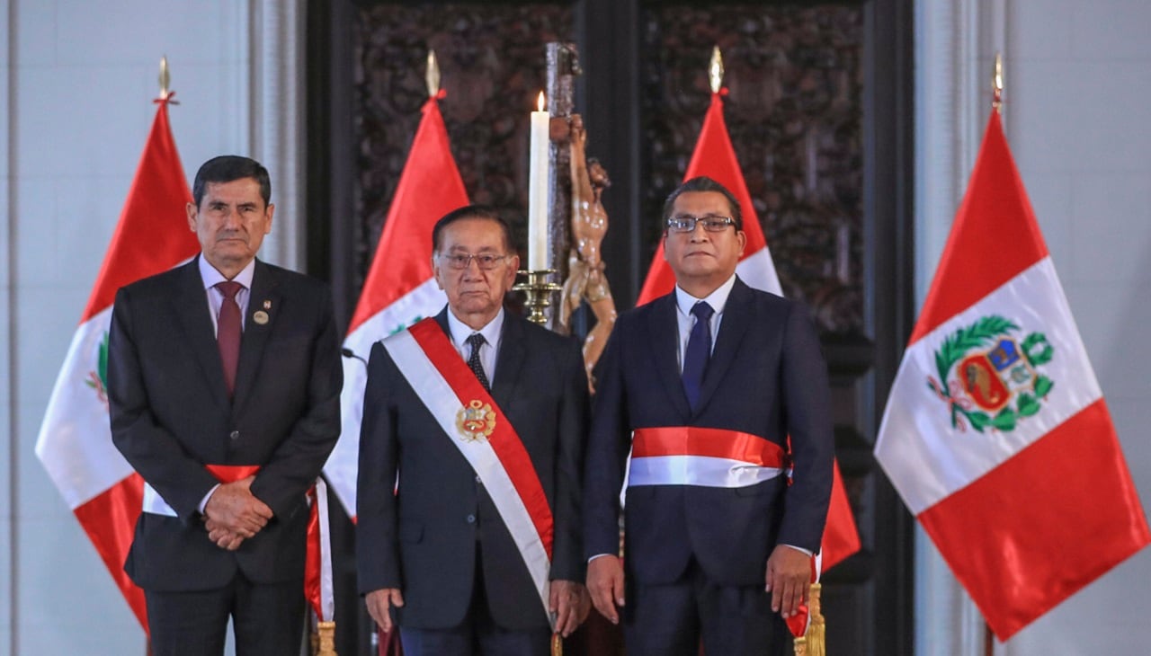Waldir Ayasta es el nuevo titular del Minem. (Fotos: Presidencia)
