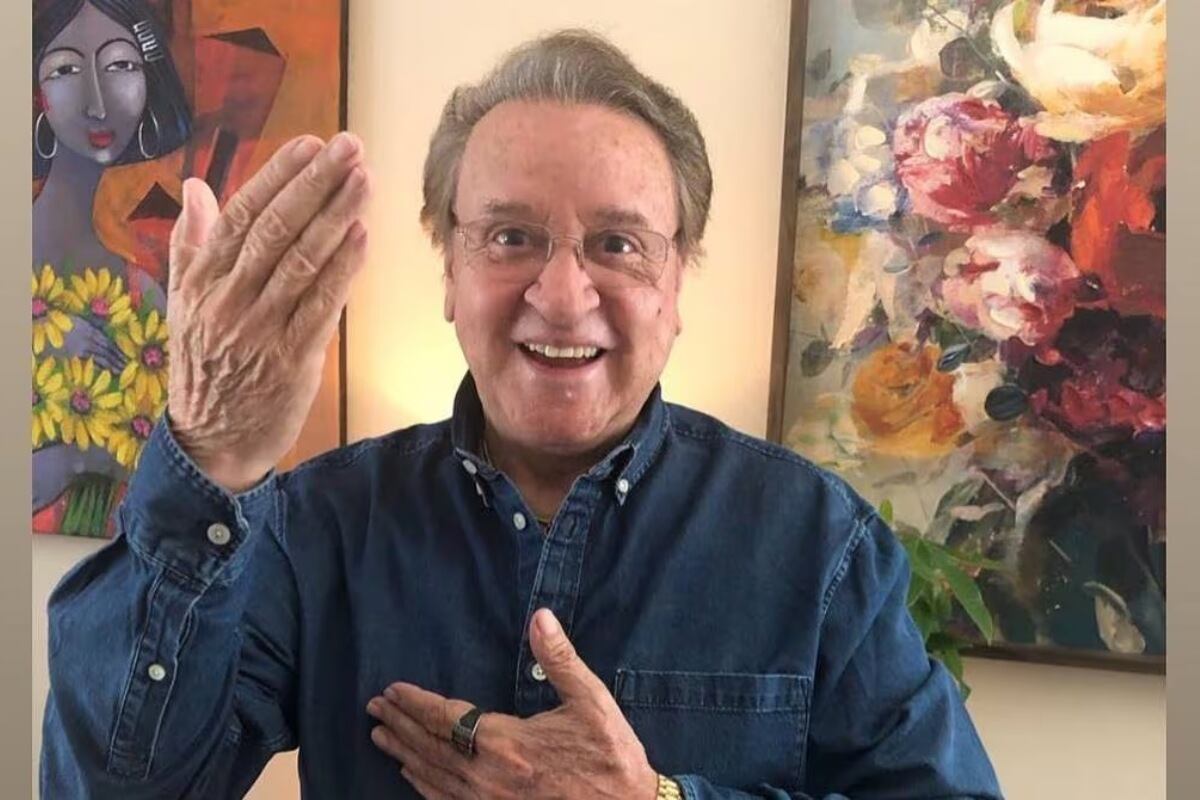 El actor que dio vida a Quico interrumpió una llamada en vivo cuando fue consultado por la serie biográfica de Roberto Gómez Bolaños.