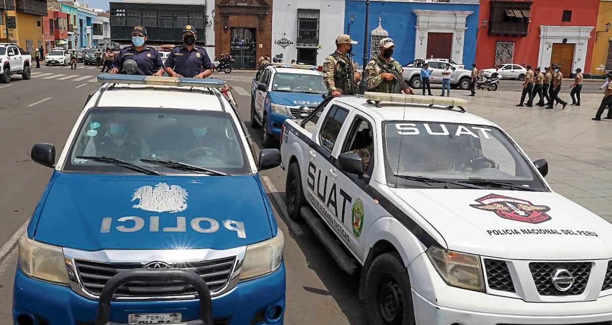 En Trujillo distrito mataron a 45 personas, superando el índice criminal de provincias como Pataz, Pacasmayo, Chepén, entre otras del norte y ande de la región. Para el coronel PNP (r), Roger Torres, hay incapacidad de gestión en los gobiernos locales. En tanto, prefecta Carolina Velasco lamenta accionar de Arturo Fernández.