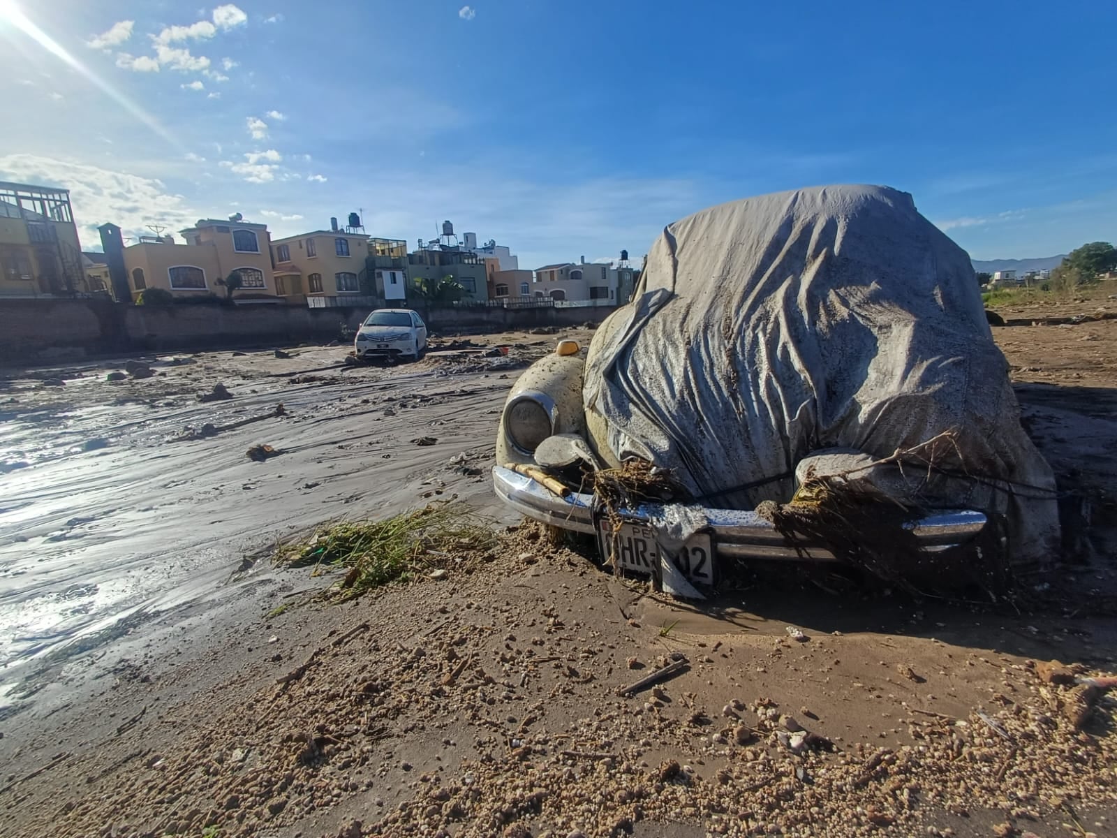 Graves daños en viviendas y vías del distrito de Yanahuara tras intensas lluvias en Arequipa. (Foto: Guillermo Mamani/@photo.gec)