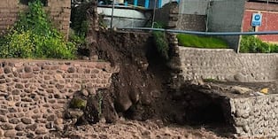 Estructura colonial considerada patrimonio histórico terminó en las guas del río Pitumarca.