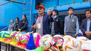 La Libertad: Entregan material deportivo para colegios de Tayabamba