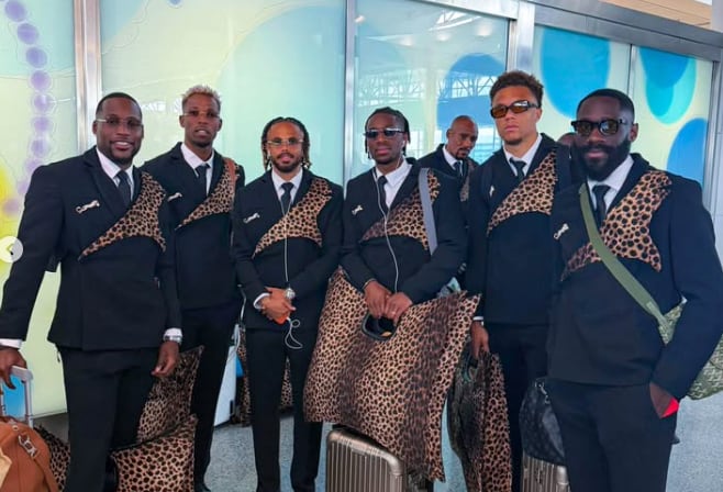 La selección africana captó la atención en Houston con una vestimenta inspirada en el leopardo, símbolo nacional que busca reflejar la identidad y la historia del país. FOTO: @fecofadrc