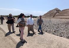 Ministro de Cultura visita sitios arqueológicos de La Libertad