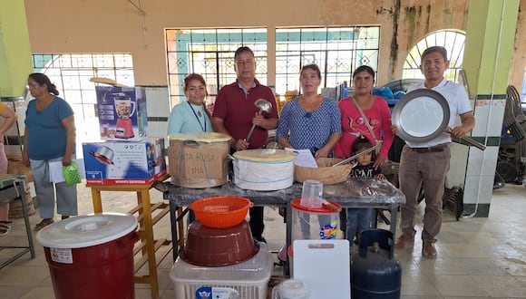 El alcalde de la comuna tumbesina, Hildebrando Antón, manifestó que más de 580 pobladores se benefician de estos locales de alimentación