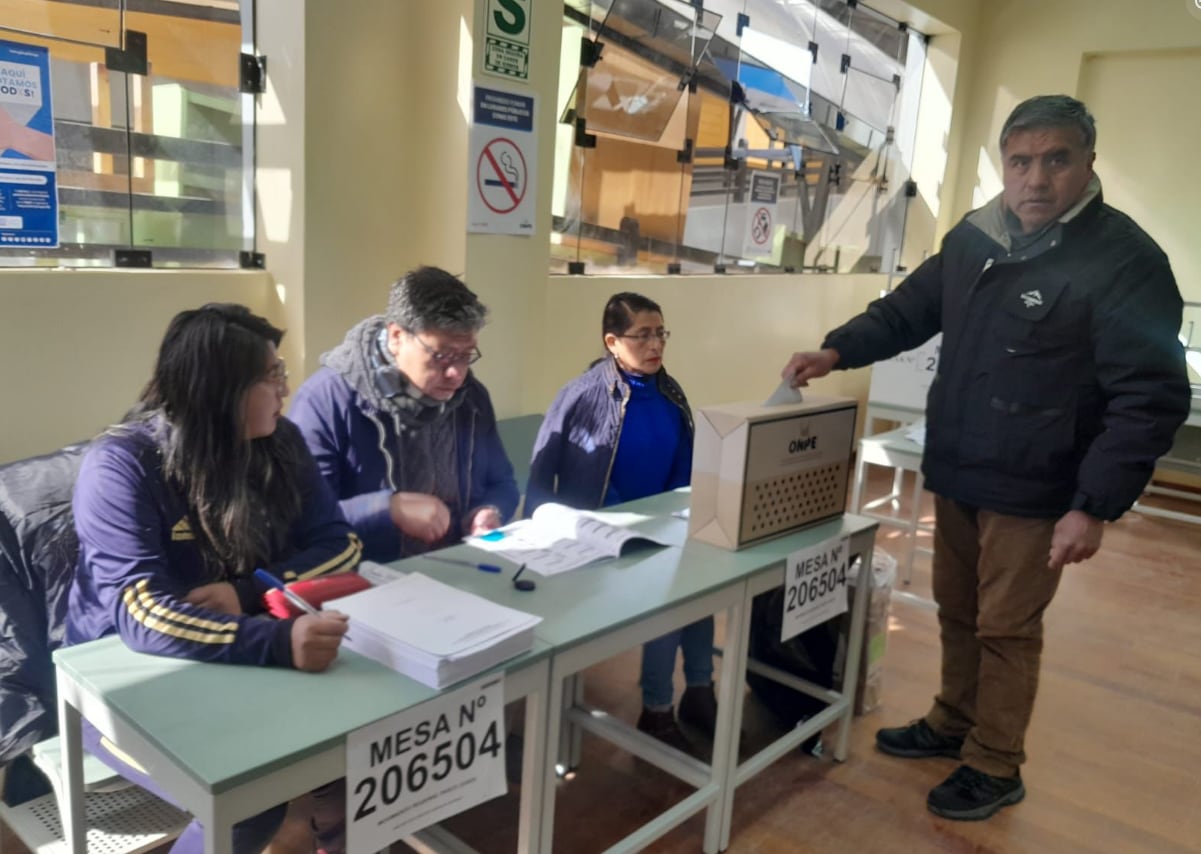 La ONPE confirmó las reglas para el balotaje presidencial de este 7 de junio. Conoce qué pasa si actualizaste tu dirección en el DNI, las excepciones por cierres de locales y el link oficial para consultar tu mesa de sufragio. (Foto: ONPE)
