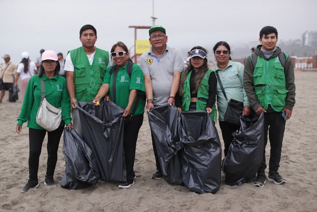 Cierran de la playa Agua Dulce por limpieza y fumigación (Foto: Julio Reaño/GEC)