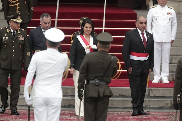 Keiko Fujimori es reconocida como jefa suprema de las FF. AA. (Fotos: Julio Reaño/GEC)