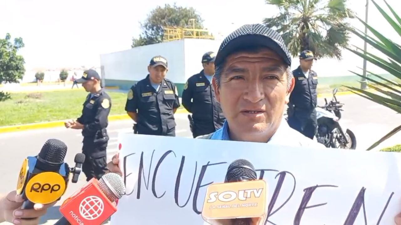 Bacilio Corrales indicó que percibe que las operaciones de rescate son lentas. Él solo pide que encuentran a su hijo Boris.