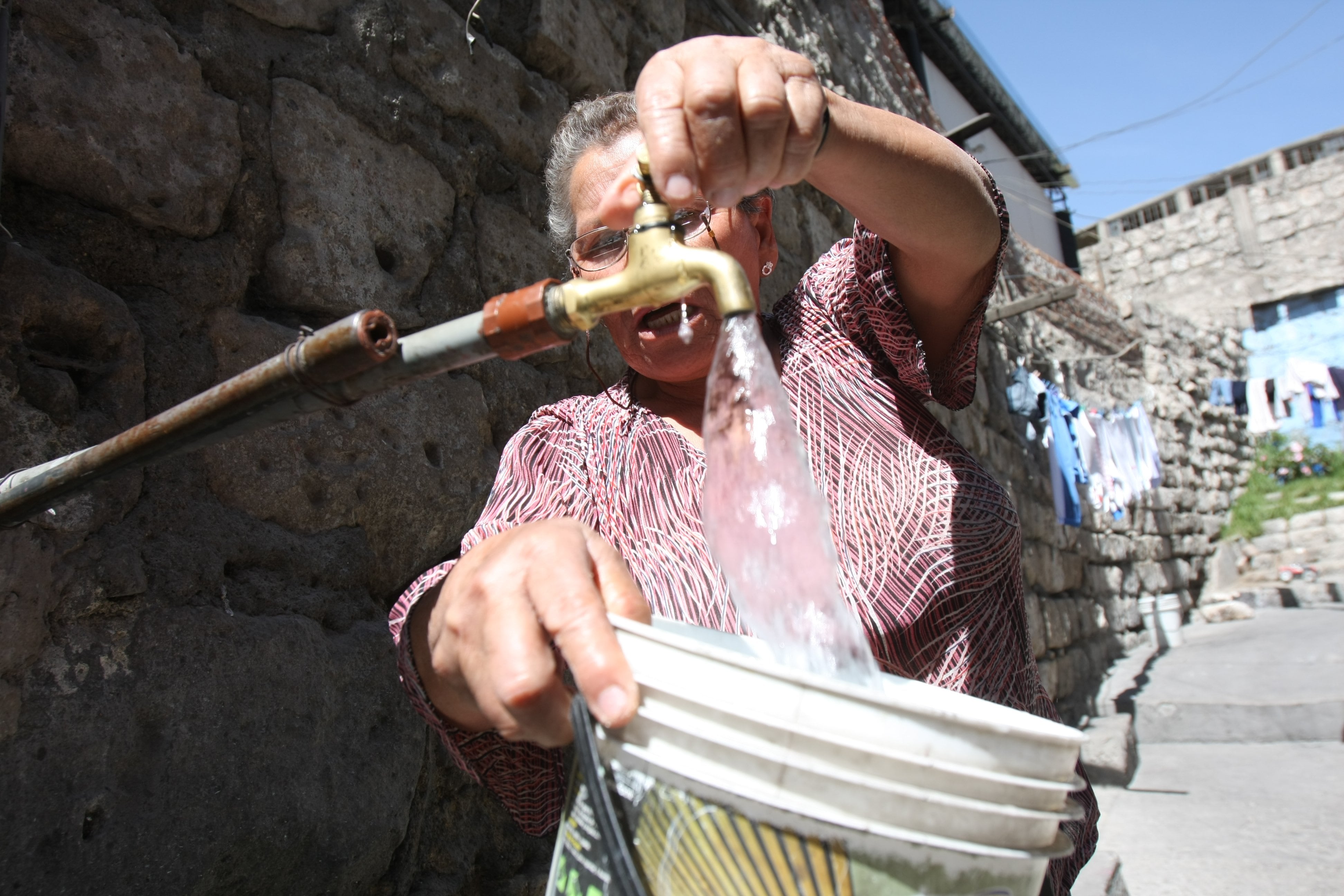 AGUA POTABLE ESTARIA CONTAMINADA SEGUN ESTUDIOS DE DIGESA